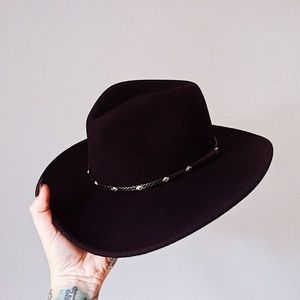 Frye roper western hat